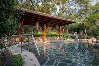 Nanjing Ziqinghu Hotspring Hotel - Hot Springs