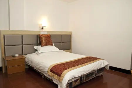 Jianrong Hotel Отели рядом с достопримечательностью «Wuyishan Pedestrian Street»