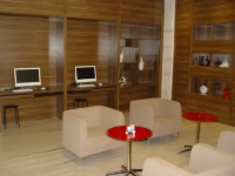 Nileke Echarm Hotel