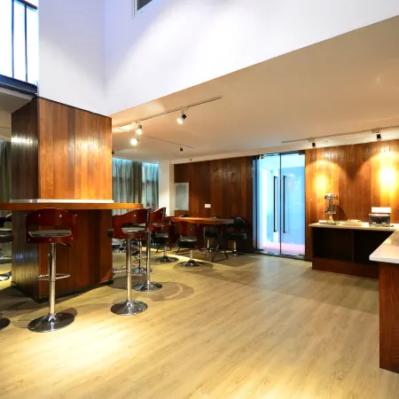 Jingkaisi Hotel (Taojialing Subway Station Renxinhui Branch) Отели рядом с достопримечательностью «Третья Средняя Школа Вухана»