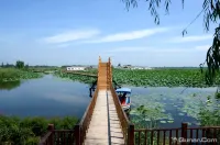 The Baiyang Lake Wangyue Island No.18 Farmhouse