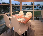Chateau Beach Resort - breakfast