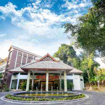 ROYAL WATERLILY HOTEL Hotel Exterior