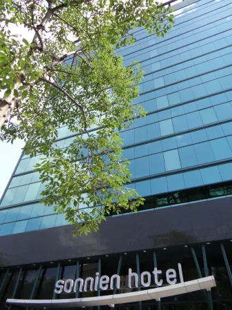 Sonnien Hotel Отели рядом с достопримечательностью «Shin Kong Mitsukoshi»