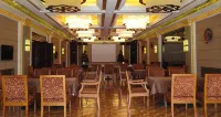 Jingpohu Hotel - breakfast