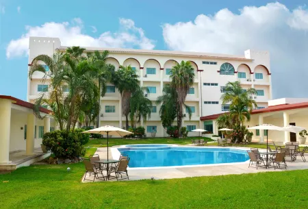 Days Inn by Wyndham Tuxtepec Отели в г. Сан-Хуан-Баутиста-Тустепек