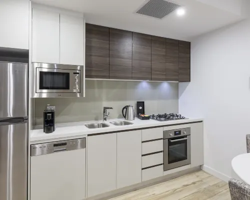Meriton Suites Southport Rooms Photos