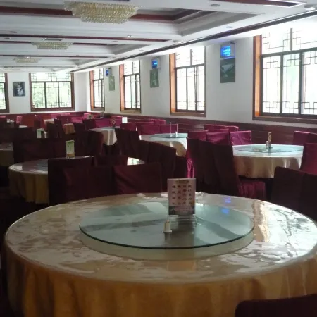 Nanjiang Daxiagu Hotel