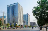 Youjian · Time Serviced Apartment Hotel (Yunlong Wanda Plaza Shopping Center) - Condos
