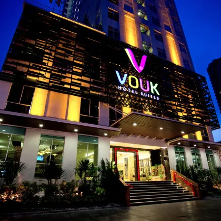 Vouk Hotel Suites, Penang Отели рядом с достопримечательностью «Gurney Drive»