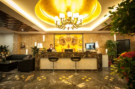 Belton Business Hotel (Changchun Saide Plaza) Отели рядом с достопримечательностью «Changchun Vocational Institute of Technology»