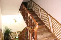 Jingxuan Zhenpin Inn (Fenghuang Ancient Town Hongqiao)