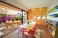 Dive Hotel Hotels in Coogee