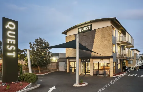 弗蘭克斯頓探索旅館