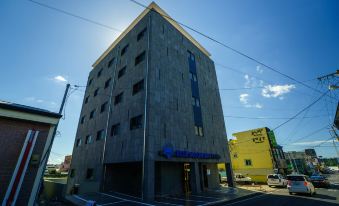 Blue Mountain Hotel
