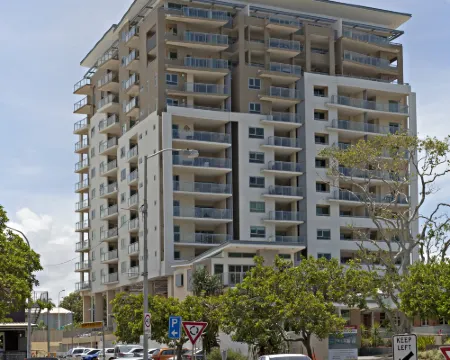 Proximity Waterfront Apartments Hotels in Redcliffe