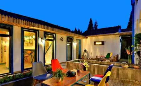 Floral Hotel· Shanghai Blue Lotus Open Boutique Hotel Отели рядом с достопримечательностью «Taohua Island»