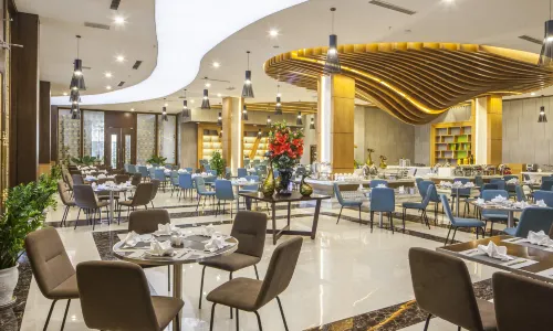 Khách sạn Mường Thanh Luxury Nhật Lệ