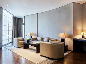 Armani Hotel Dubai, Burj Khalifa