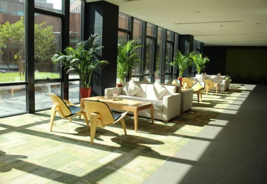 호텔 로비 이미지