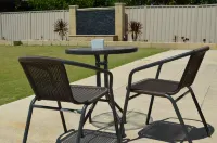 Ellard Bed & Breakfast Hotels in Ascot