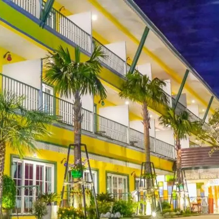 Come Pang Hotel	 Ubonratchathani Отели рядом с достопримечательностью «Университет Ратчатхани»