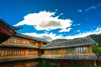 E-outfitting Boutique Hotel Lijiang Hotels near The Ancient Town of Shuhe