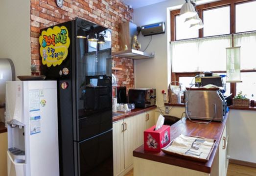 2. 유정 게스트하우..