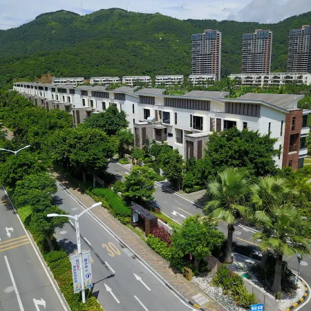 Q Jia · Pinyi Villa (Yangjiang Hailing Island Shili Yintan Store)