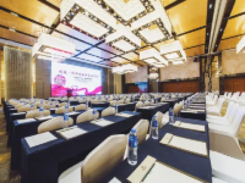 西寧青海省ニューセンチュリーホテル 西寧のホテル