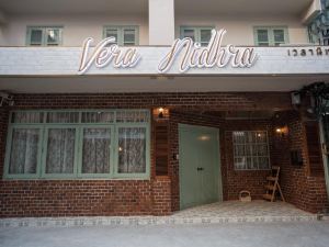 Vera Nidhra - 19:00以後自助入住