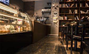 James Joyce Coffetel (Shanghai Jinshan City Beach Bailian Shopping Center)