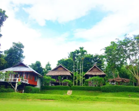 Vimarnkiri Resort Hotéis em Pai