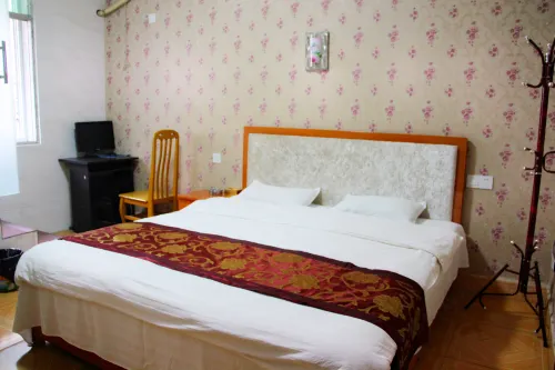 Cangxi Quancheng Hotel