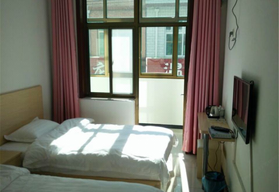 Yijia Hotel