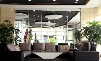 Junyi Chain Hotel Loudi Fuqing Road - Housity