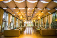 Huifeng Hotel - غرفة مطلة على الجبل