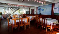 Huayin Five Cloud Mountain Inn - Inns