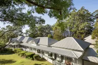 Verandah House Country Estate