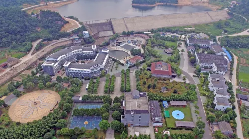 Qinshuiwan Holiday Hotel (Ninghai Wujia Manor) Hotels in Ninghai