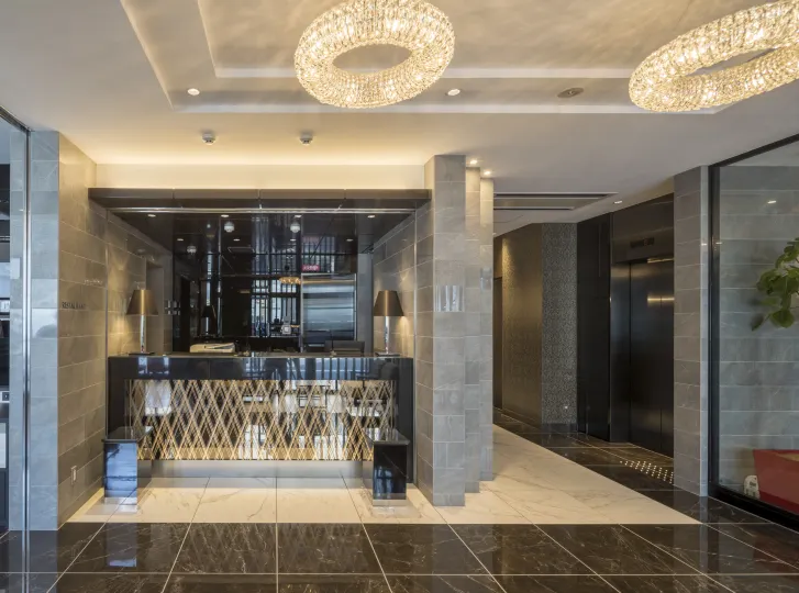 Hotel. Links Namba