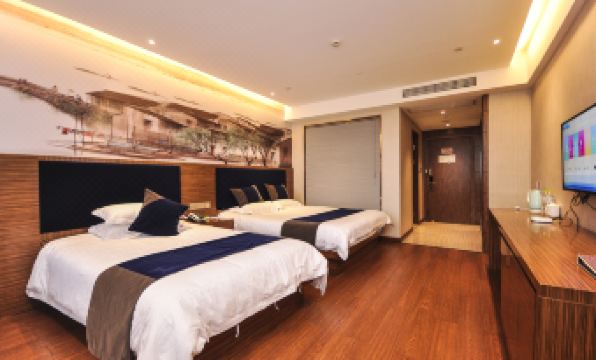 Zhoushan Pinzhu Art Hotel (Baolong Plaza)