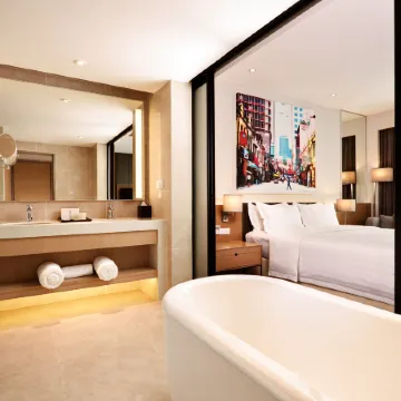 Mercure Kuala Lumpur Shaw Parade Отели рядом с достопримечательностью «Развлекательный центр TREC KL»