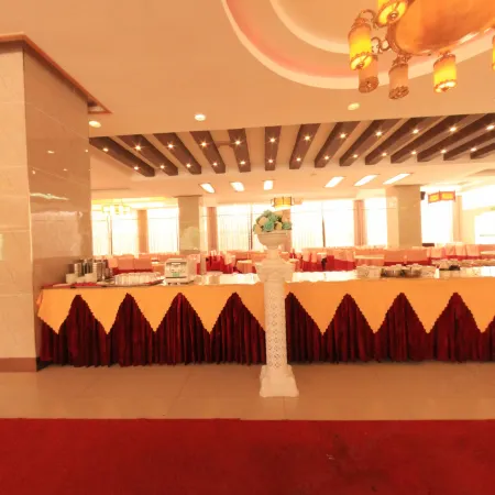 Yufeng Guangjulou Hotel