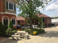 Eitanic Resort Hotels near Ratchaburi Railway Station