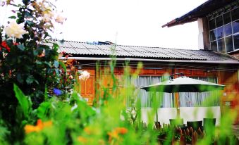 Blue Bird·Tibetan Hostel