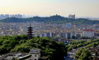 Shaoxing Xianheng Grand Hotel (Lu Xun's hometown Yintai store)