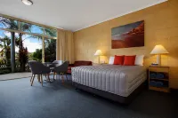 Portside Motel Hotels in Port Campbell