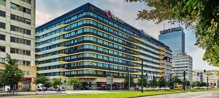 H4 Hotel Berlin Alexanderplatz Hotels in Berliini