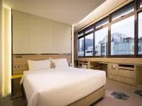 The Quay Hotel Singapore Hotels near Funan Mall